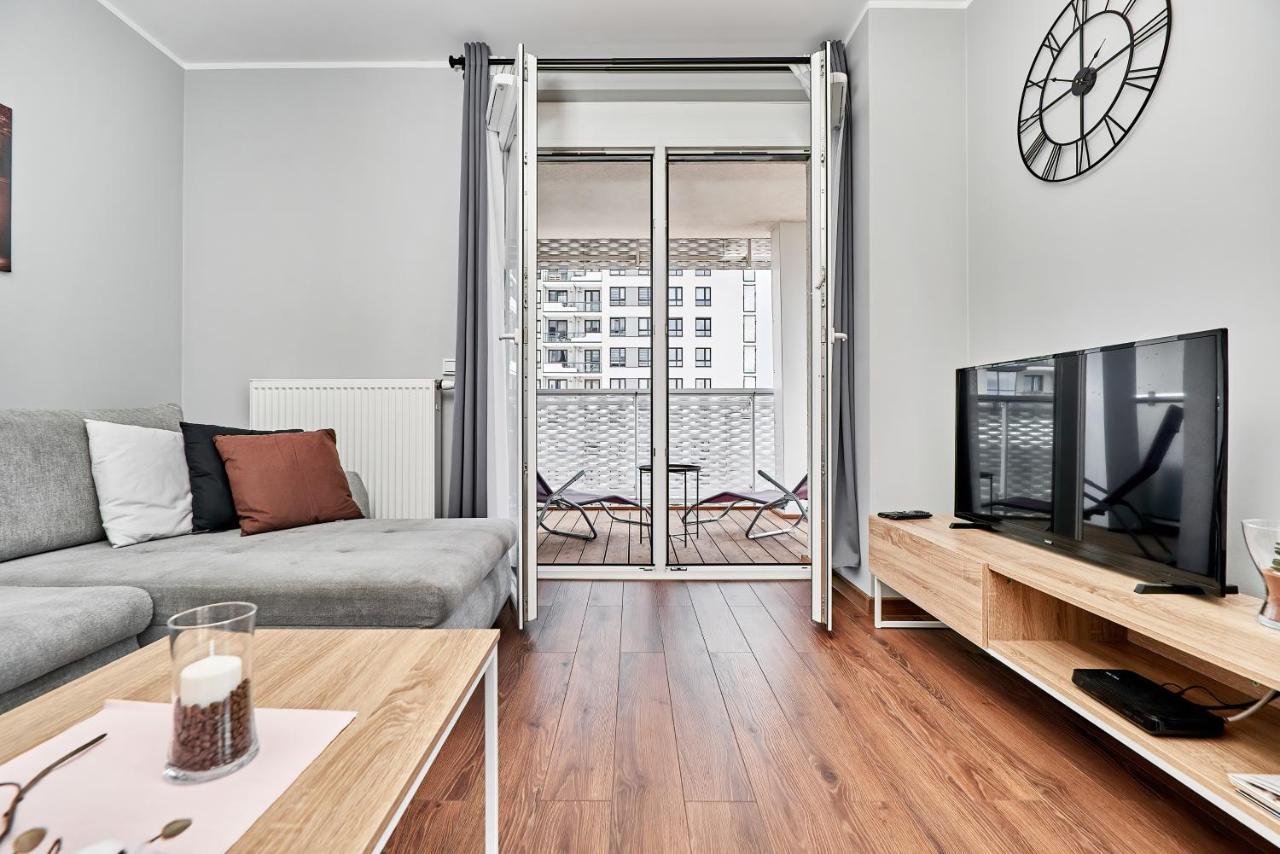 Sikorskiego With Free Garage By Renters Prestige Apartment