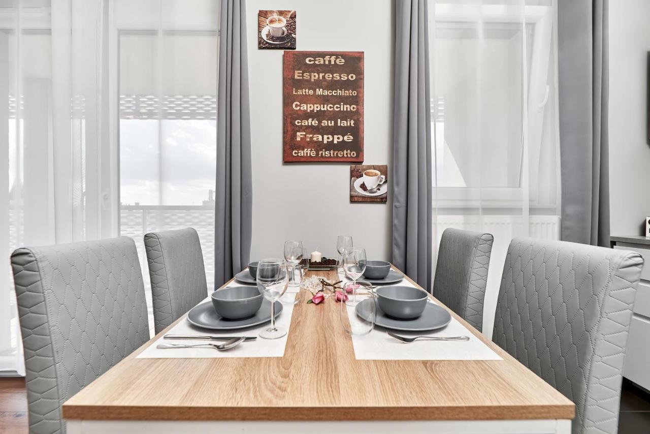 Sikorskiego With Free Garage By Renters Prestige Apartment *