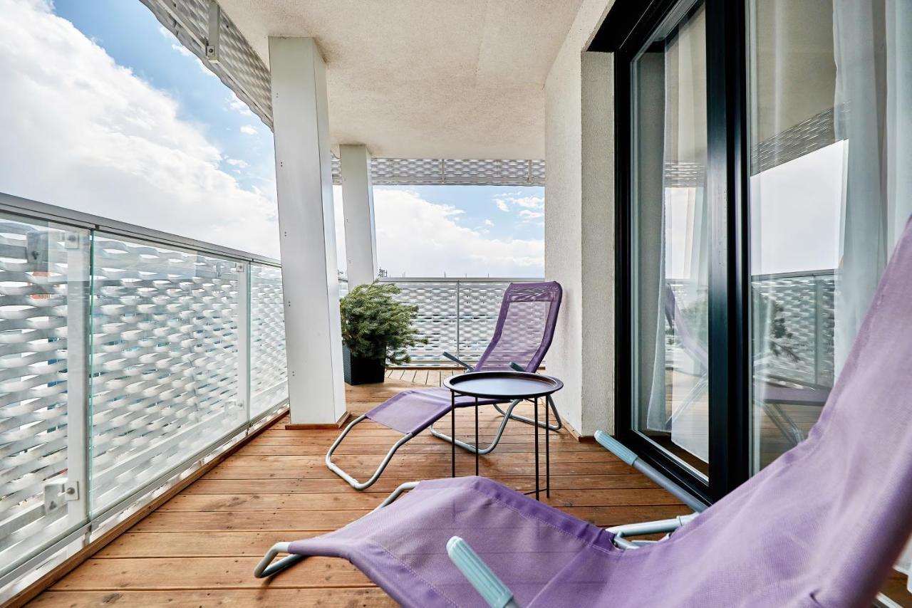 Sikorskiego With Free Garage By Renters Prestige Apartment