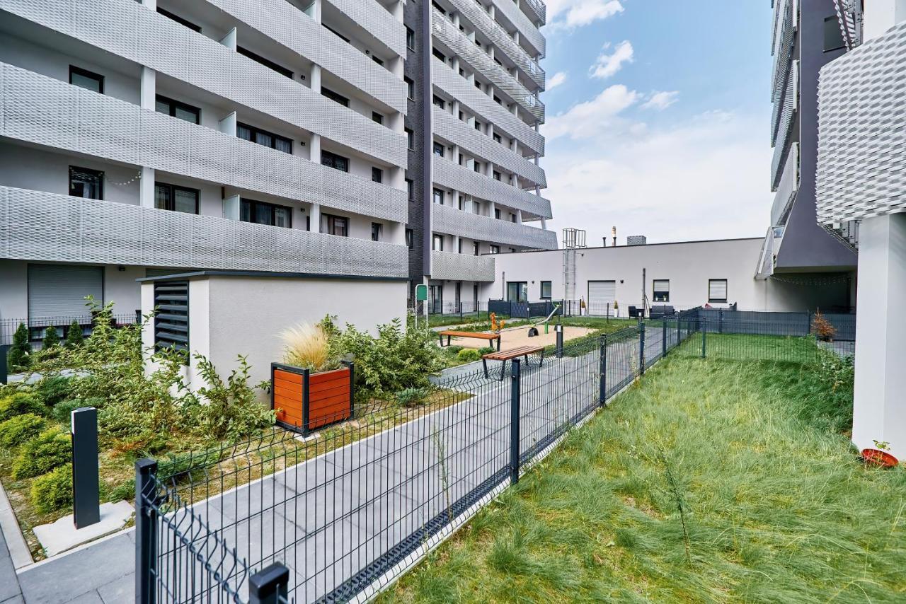 Sikorskiego With Free Garage By Renters Prestige Apartment *