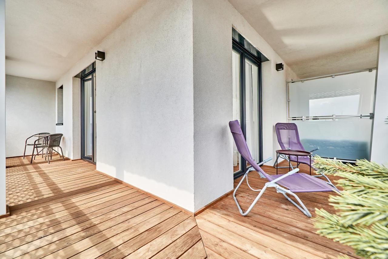 Sikorskiego With Free Garage By Renters Prestige Leilighet *